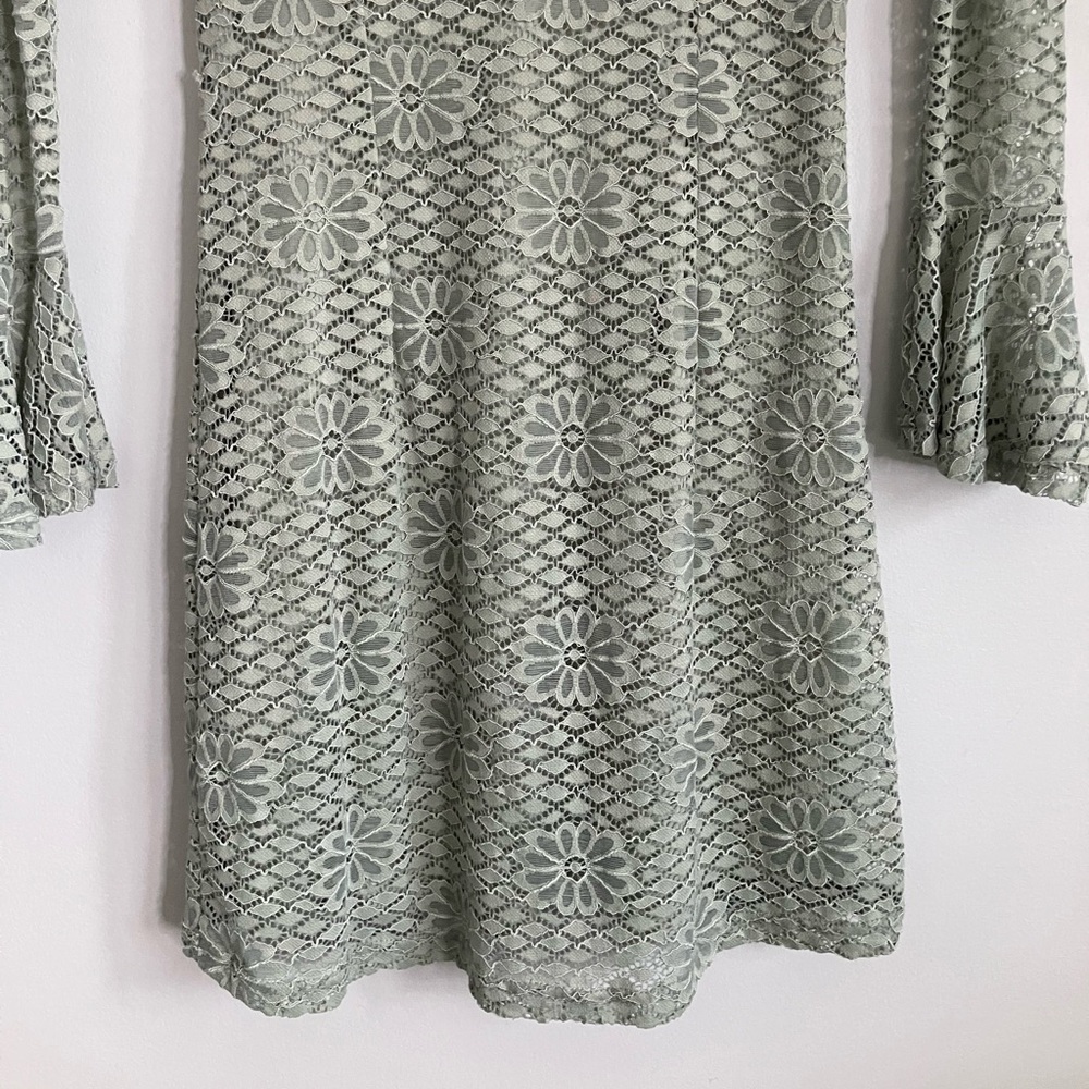 ALTAR’D STATE Sage Green Lace A-Line Bell Sleeve Dress Size XS - Picture 4 of 9